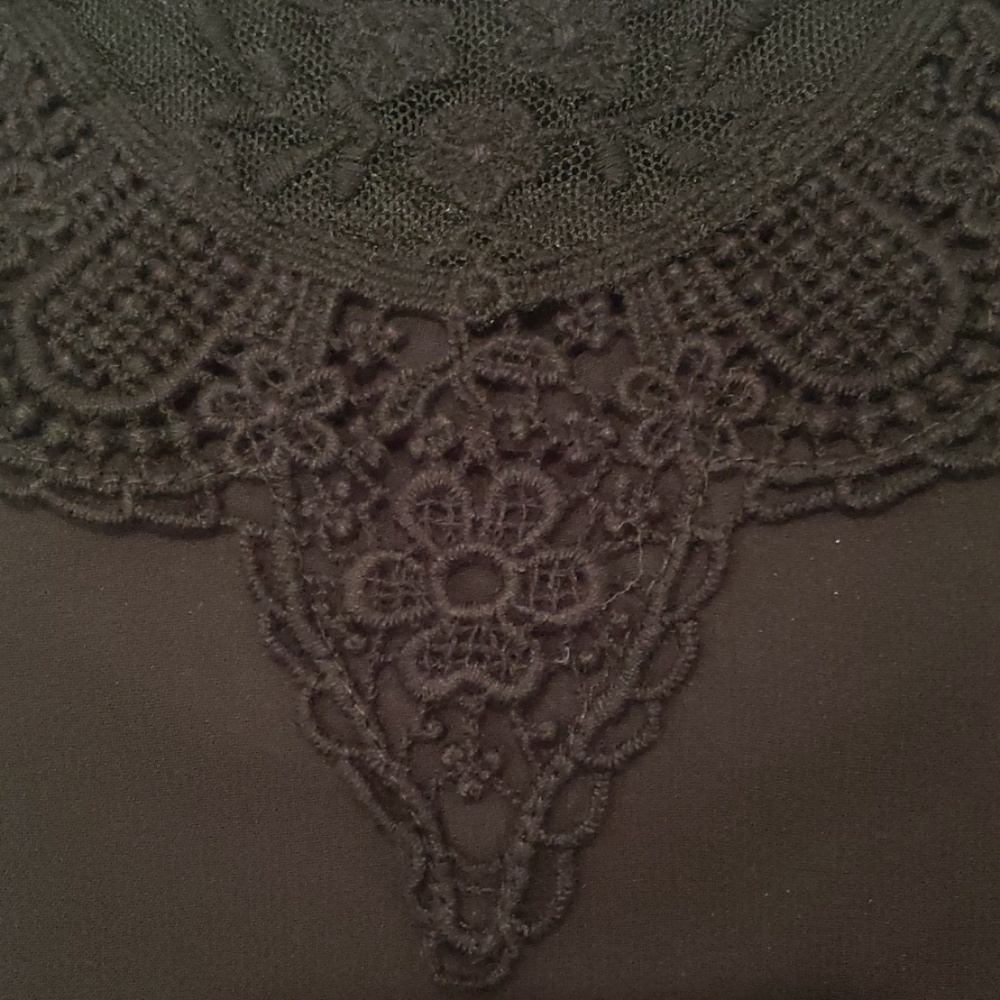 F21 Top - Picture 2 of 5